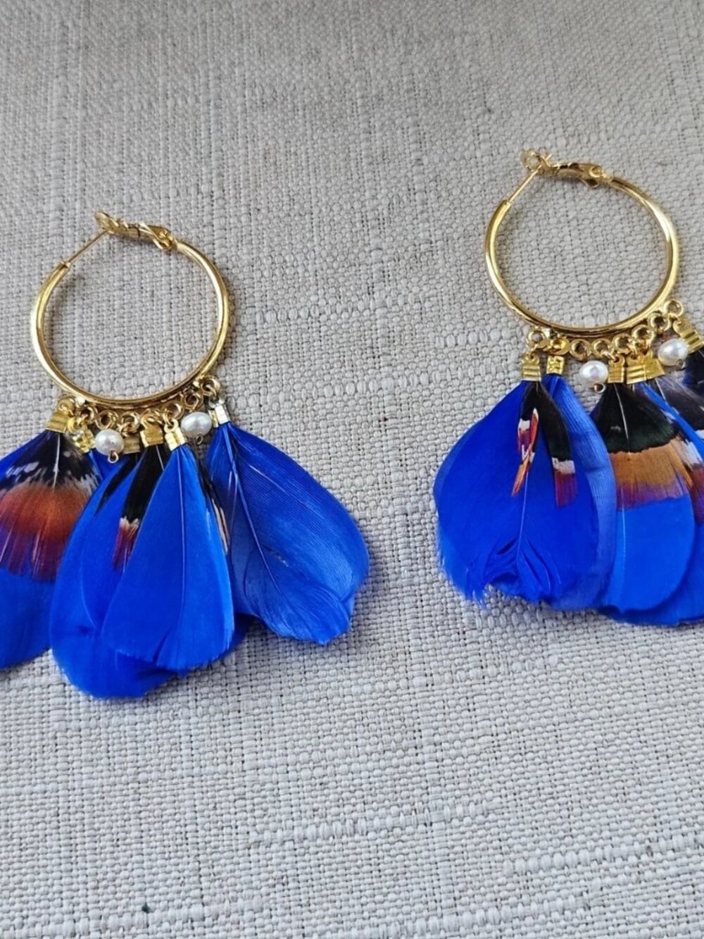 Norstrom Women Earrings Blue Faux Feather Gold Tone Fashion Ear Jewelry New - Picture 5 of 8